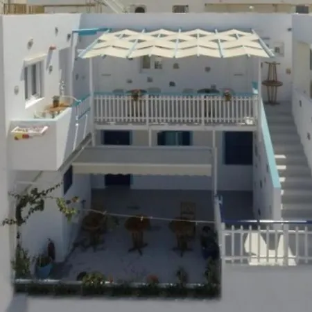 The Real Cave Apart Otel Adamantas (Milos)