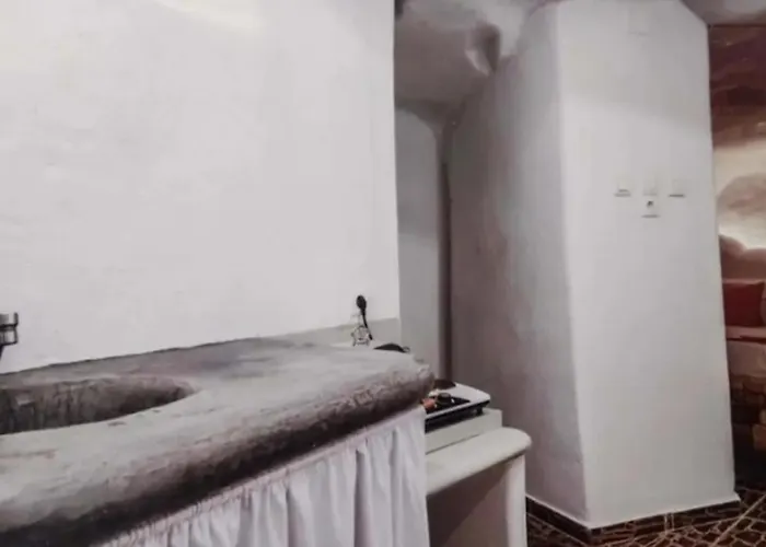 Lejlighedshotel The Real Cave 3*